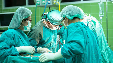 Llevan a cabo el primer transplante de cabeza humana con éxito