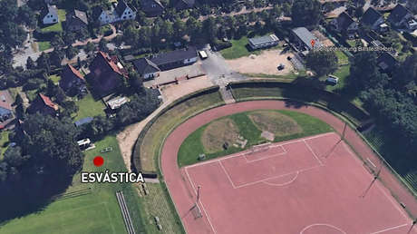 Descubren una esvástica gigante enterrada durante unas obras en un estadio de Hamburgo (VIDEO)