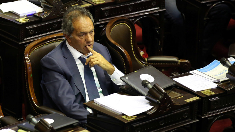 Reforma previsional en Argentina: Las redes arden por la ausencia de Daniel Scioli en el Congreso