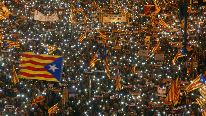 La crisis de Cataluña ya ha costado 1.000 millones de euros, según el ministro de Economía de España