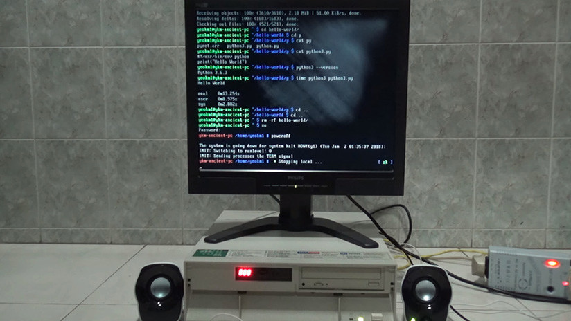 VIDEO: Esto es lo que pasa si intentas ejecutar un Linux moderno en una computadora antigua