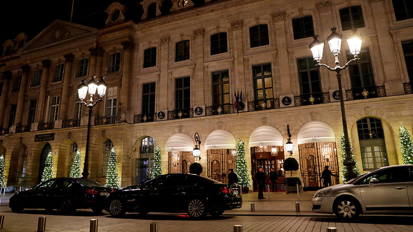 FOTOS, VIDEO: Roban joyas por 5 millones de dólares en un lujoso hotel parisino y se dan a la fuga