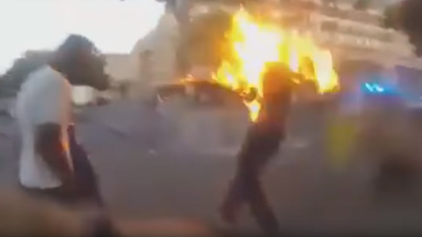 "Voy a morir": Un hombre arde en llamas tras ser gaseado y electrocutado con una táser en Francia 