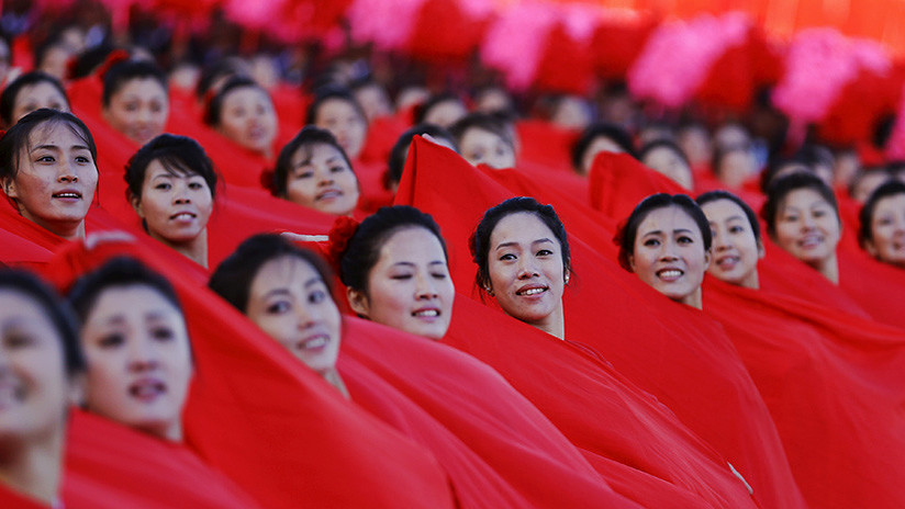 Un 'ejército de bellezas' norcoreano se prepara para invadir Corea del Sur