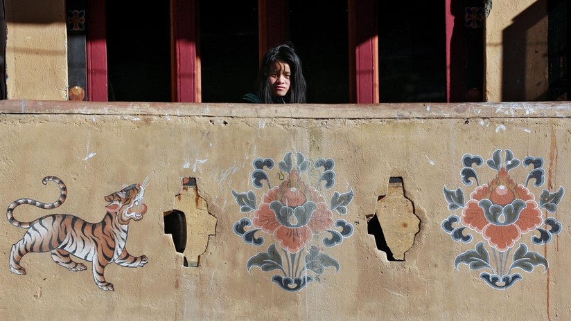 La cara cambiante de Bután: choque de mundos en el país del Himalaya