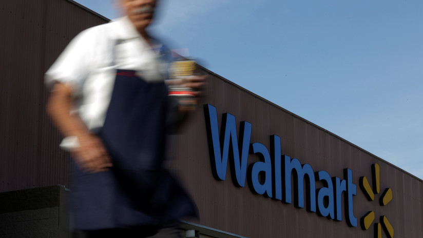 Acusan a Walmart de racismo por tener bajo llave productos de belleza para afroamericanos