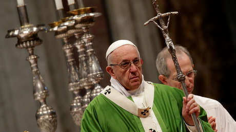El papa Francisco siente "dolor y vergüenza" por los abusos a menores cometidos por la Iglesia