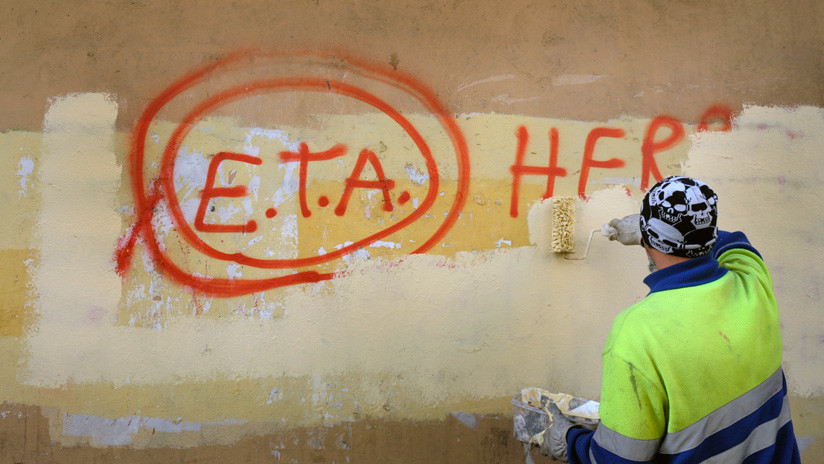 España: ETA vota su desaparición como organización