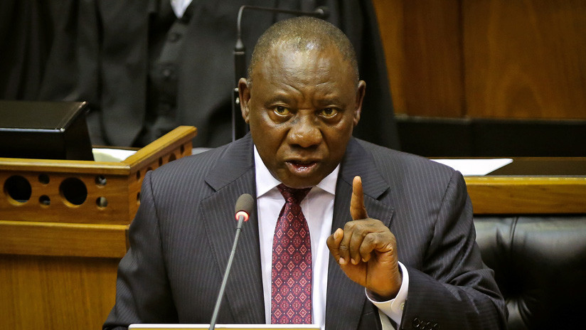 El nuevo presidente de Sudáfrica promete expropiar la tierra de los granjeros blancos