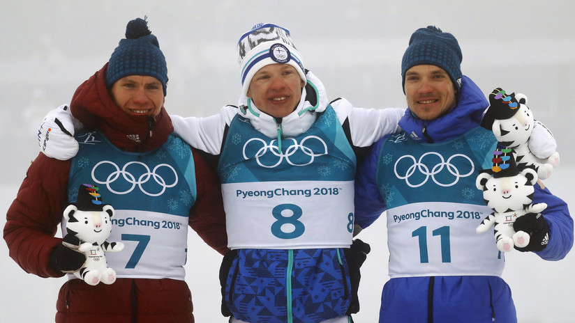Esquiadores rusos ganan la medalla de plata y bronce en los 50 kilómetros de esquí de fondo