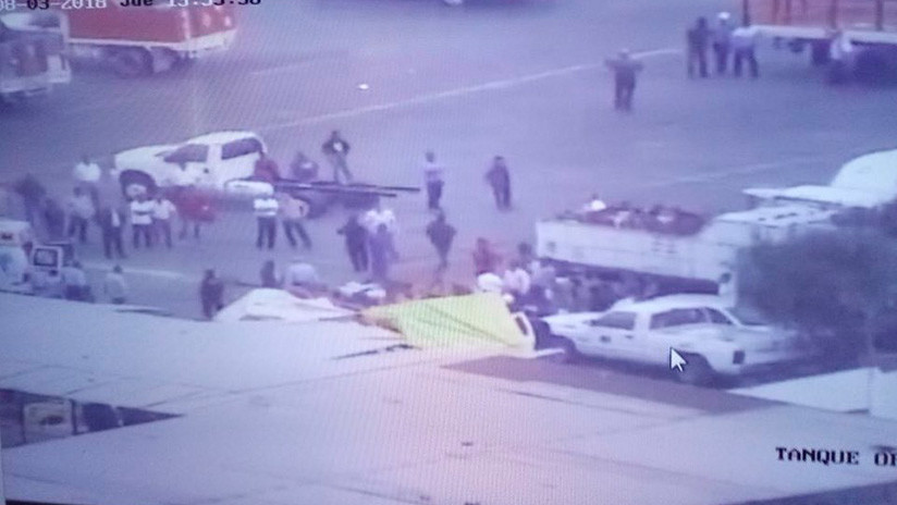 FOTOS: Helicóptero se desploma sobre una empresa de gas en México