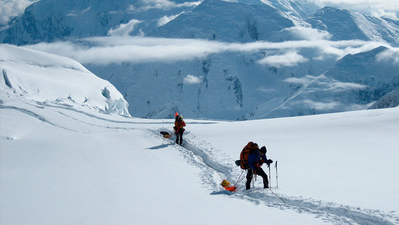 EE.UU.: Alpinistas tendrán que llevarse sus propias heces en vez de dejarlas en la montaña