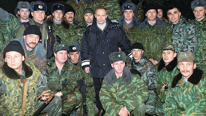 Putin relata que su helicóptero estuvo bajo fuego en Chechenia