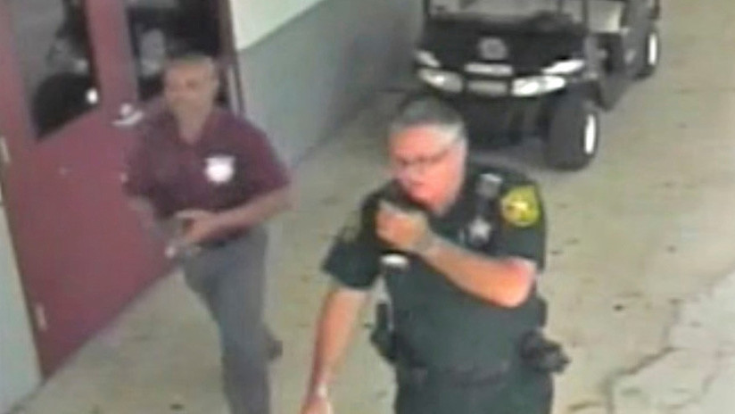 Un video del tiroteo de Florida pone en evidencia a un guardia armado que no actuó