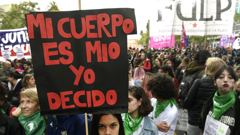 Más de la mitad de los argentinos está a favor del aborto