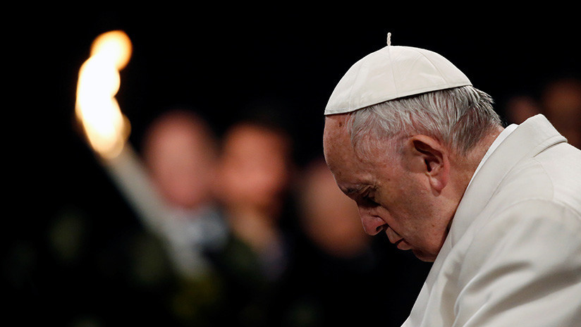 Papa Francisco: "Vergüenza por los eclesiásticos que se dejan engañar por ambición y vanagloria"
