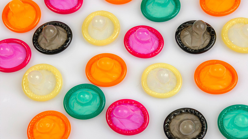 El peligroso reto viral del condón regresa a las redes sociales (Video)