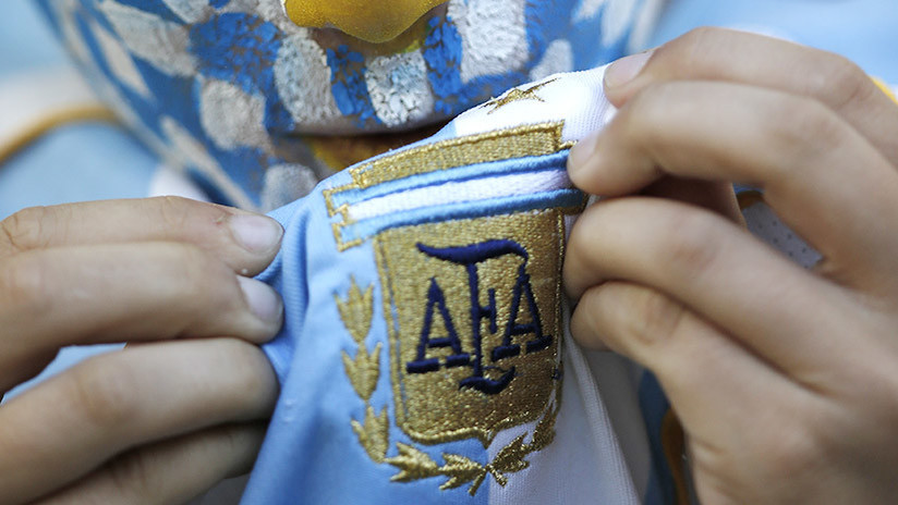 La Asociación del Fútbol Argentino pide perdón por el manual con consejos sobre "las chicas rusas"
