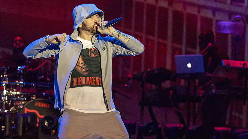 VIDEO: Sonidos parecidos a disparos causan pánico durante un recital de Eminem