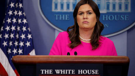 Echan a la vocera de la Casa Blanca de un restaurante por "trabajar para el presidente Trump"