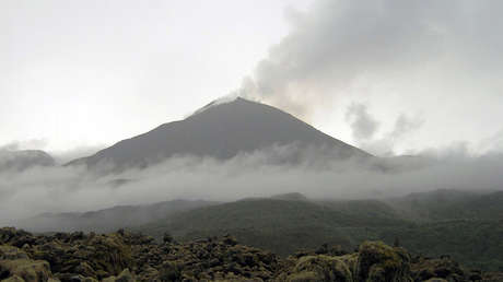 Ecuador: Registran actividad eruptiva alta en el volcán Reventador