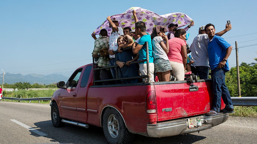 "En mi país todo está mal": Joven hondureño deja la caravana para estudiar Derecho en Guerrero