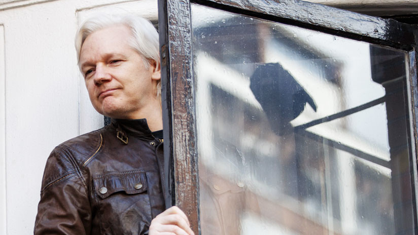 El Departamento de Justicia de EE.UU. revela por error que ya había acusado a Assange en secreto