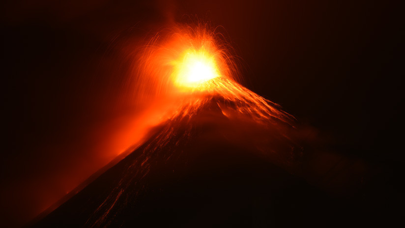 FOTOS, VIDEOS: Alerta roja por la última erupción del Volcán de Fuego en Guatemala
