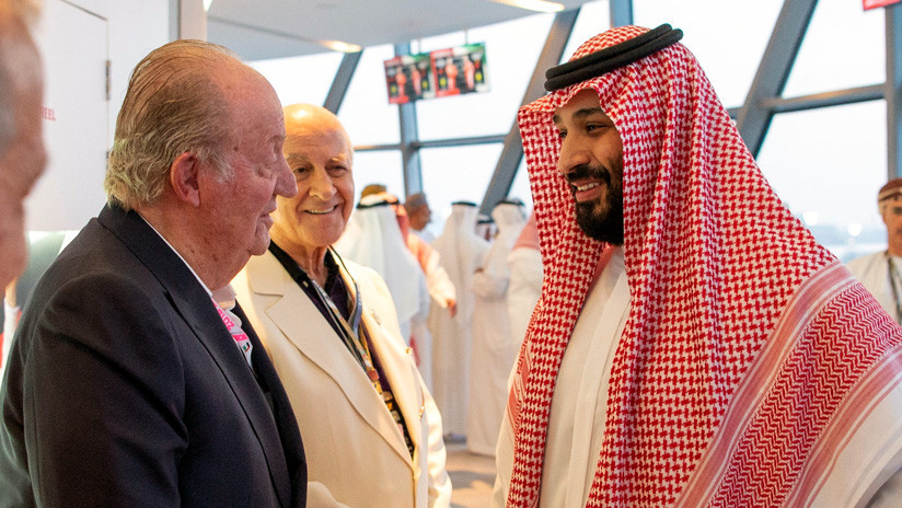 "La foto de la vergüenza": El rey emérito de España saluda al príncipe heredero saudita