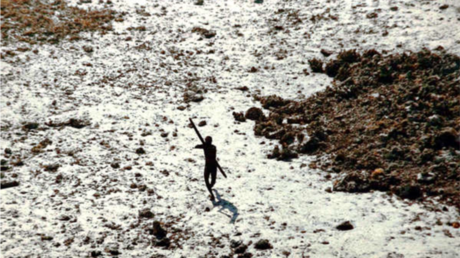 Un misionero estadounidense es asesinado a flechazos por la tribu más aislada y peligrosa del mundo