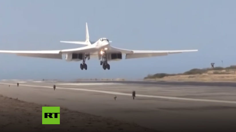 VIDEO: Bombarderos estratégicos rusos Tu-160 aterrizan en Venezuela