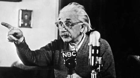 Sale a subasta la 'Carta de Dios', el manuscrito más famoso de Einstein
