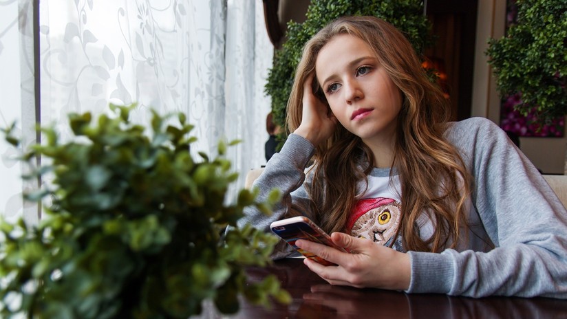 Las adolescentes corren riesgo de padecer depresión a causa de las redes sociales