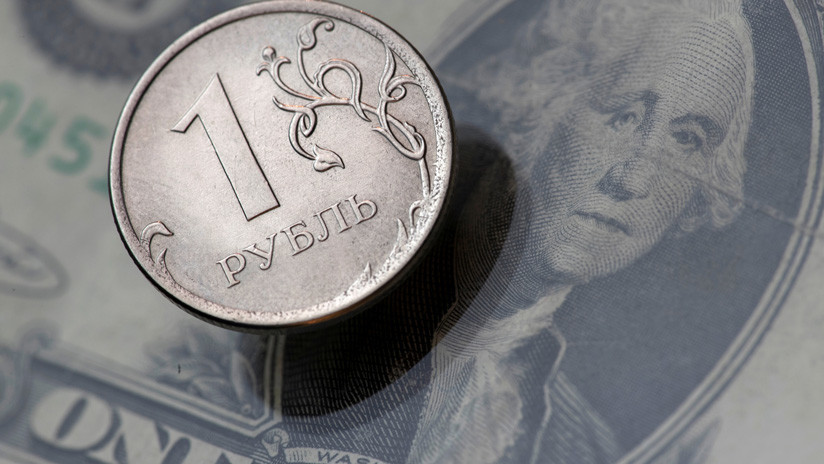 Rusia se deshace de 100.000 millones de dólares de sus reservas en favor del yen, el euro y el yuan