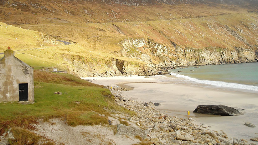 Irlanda: Vuelve a 'esfumarse' la arena de una playa que había reaparecido el año pasado (VIDEO)