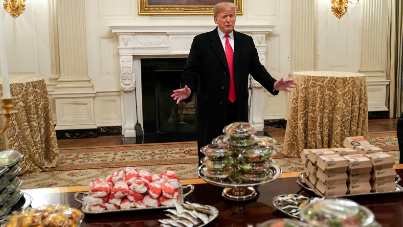 Sin cocineros por el cierre del Gobierno: Trump paga comida rápida en recepción de la Casa Blanca