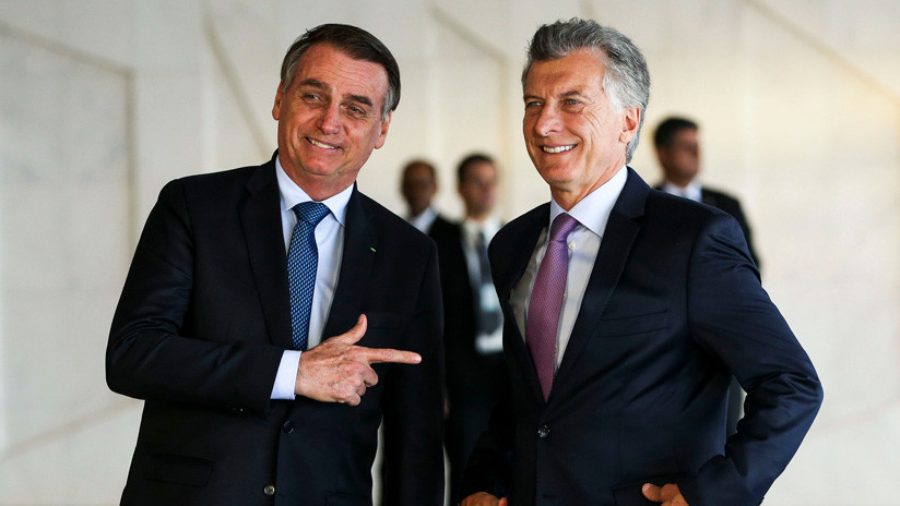 VIDEO: El "saludo pistolero" de Bolsonaro que sorprendió a Macri