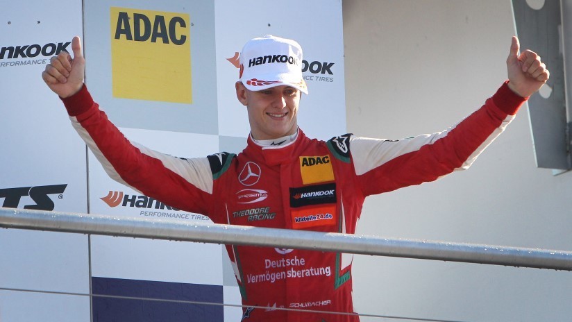 Hijo de Michael Schumacher firma un contrato para unirse a Ferrari