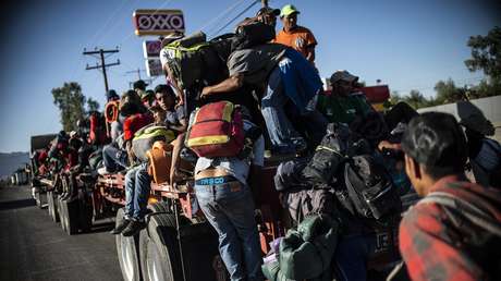 Trump: "México no está haciendo nada para detener la caravana de migrantes que se dirige a EE.UU."