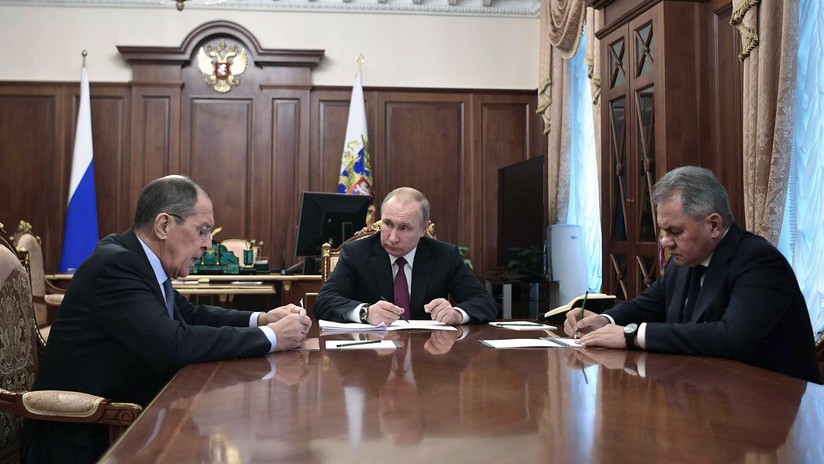 Rusia suspende su participación en el tratado INF como respuesta a la retirada de EE.UU.