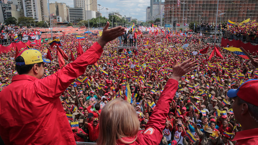 "¡Si queremos paz, preparémonos para defenderla!": Maduro anuncia la inclusión de los milicianos en la FANB