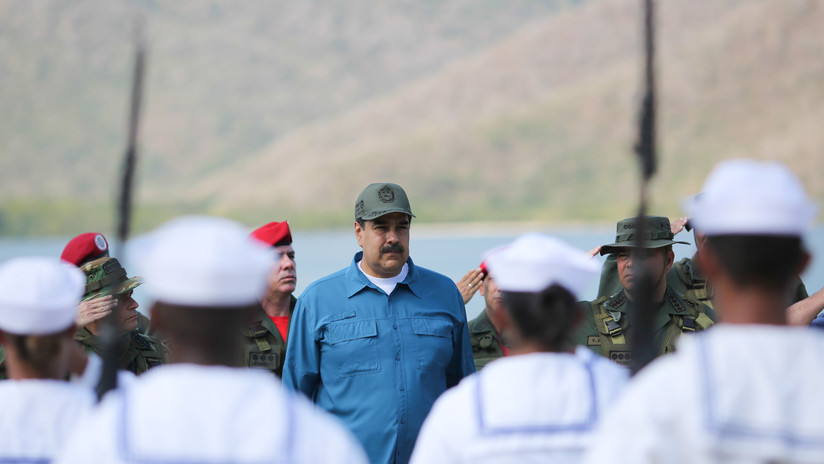 Maduro advierte a Trump de que comete errores que le "mancharán de sangre las manos"