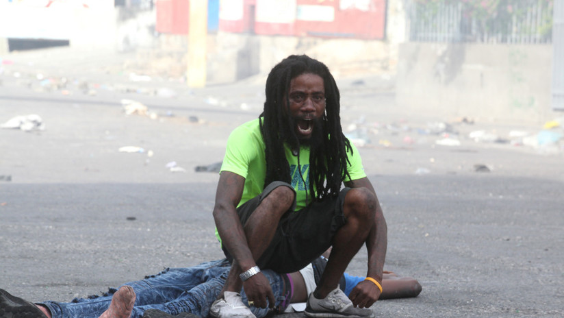 Violencia, saqueos y barricadas en llamas: Las protestas antigubernamentales de Haití, en imágenes
