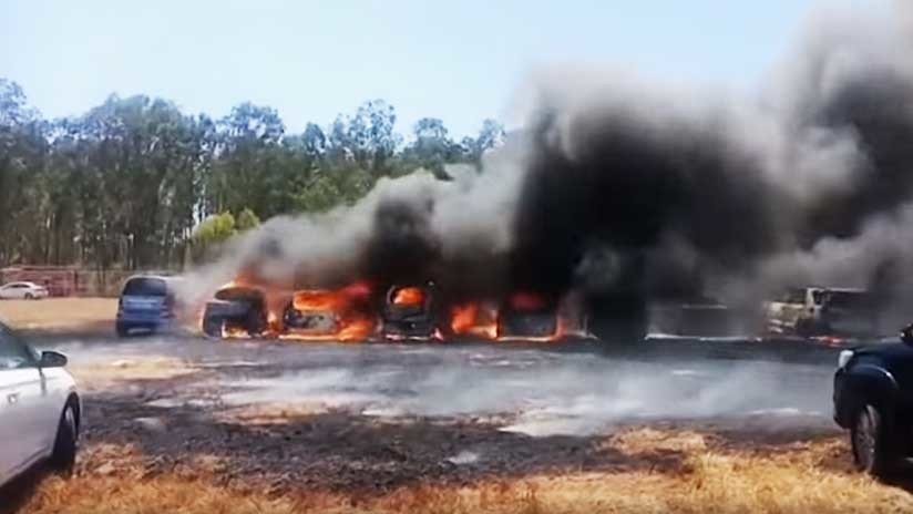 VIDEO, FOTOS: Más de 300 vehículos arden en la India durante una exposición militar