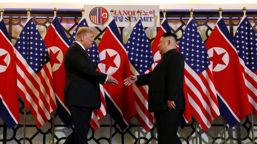 Trump califica de "gran reunión" su encuentro con Kim Jong-un y "espera con impaciencia" su continuación este jueves
