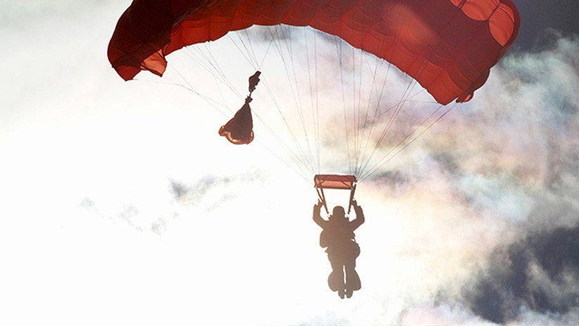 Un paracaidista militar muere en una demostración de salto libre en Honduras