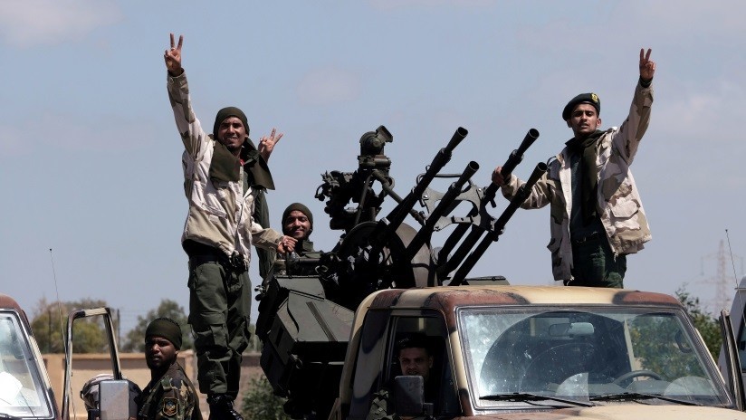 La última escalada en Libia: Las tropas de mariscal de campo Haftar se acercan a Trípoli para tomarla