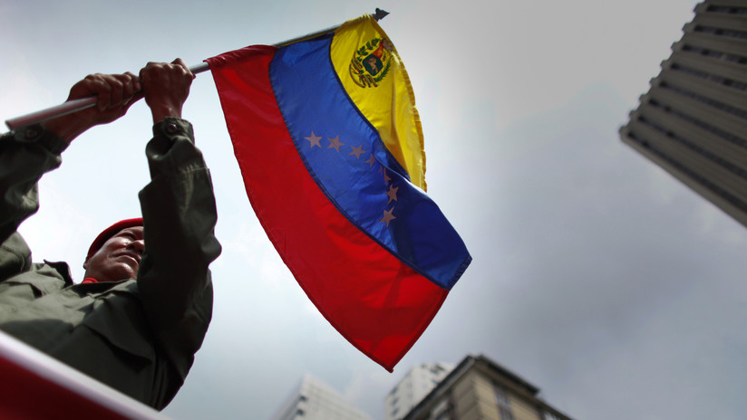 "El pueblo es el que defiende y sostiene la revolución": ¿quiénes son los 'colectivos' en Venezuela?