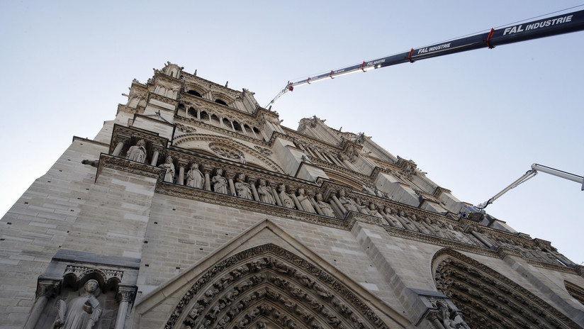 Aprovechan el incendio de Notre Dame para crear una página falsa y pedir donaciones para reconstruirla