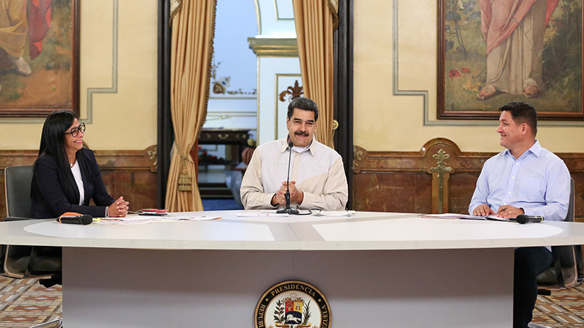 Maduro resalta que tiene todo "el control del Gobierno" después de tres meses de la autojuramentación de Guaidó